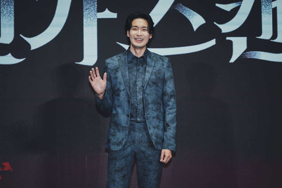 『レッド・スワン』会見レポート